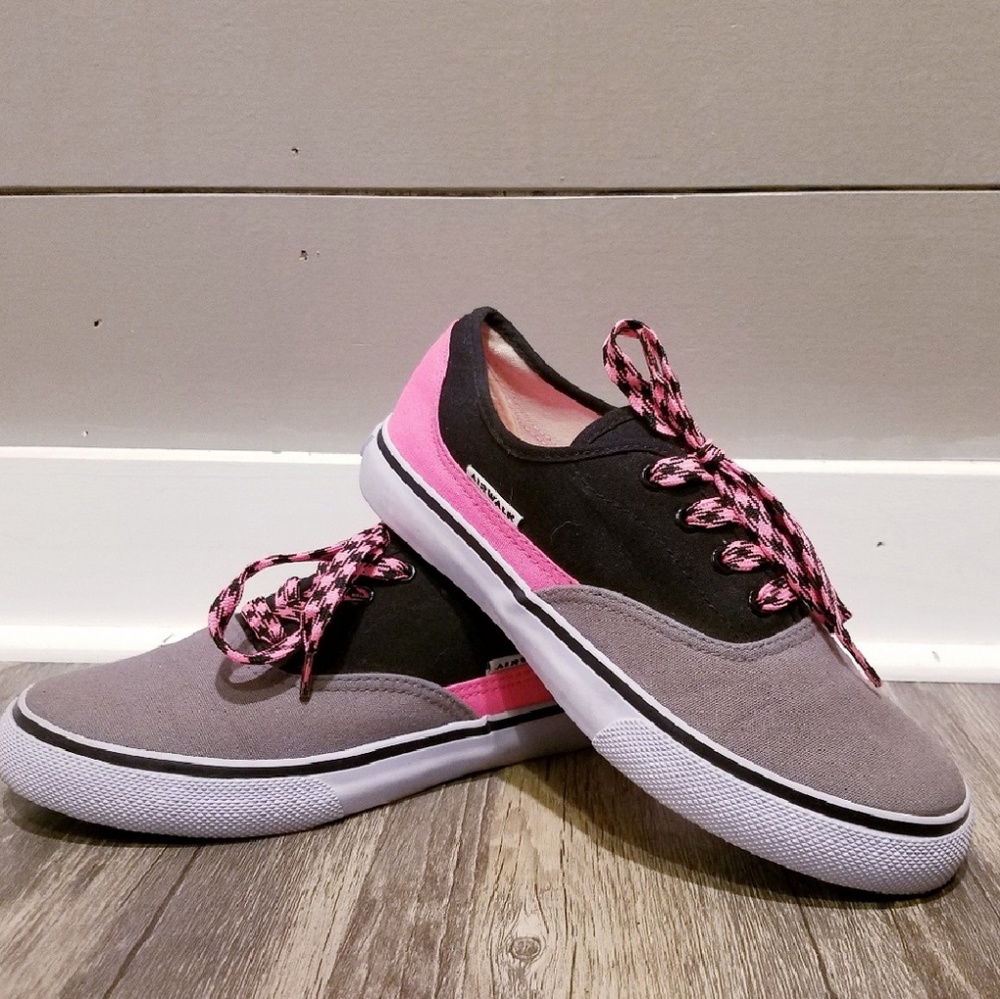 Airwalk Pink Black Grey Houndstooth Sneaker 4 - Picture 1 of 2